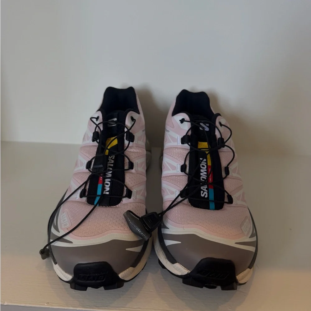 NWOT Salomon XT6 cloudburst icy pink